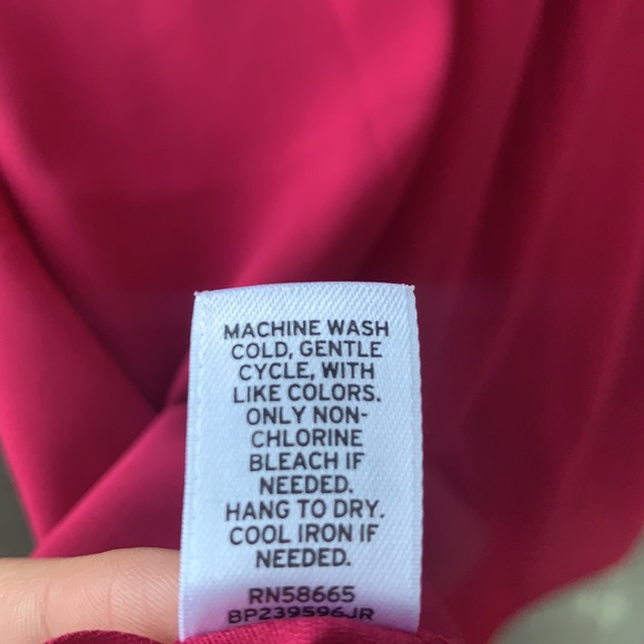 Fuchsia tank top - Picture 6 of 6